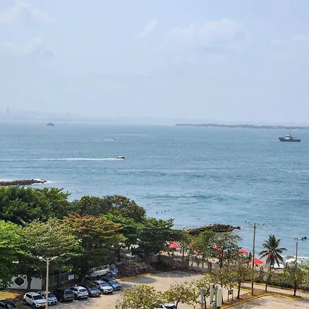 Apto Vista Al Mar Piso 7 *