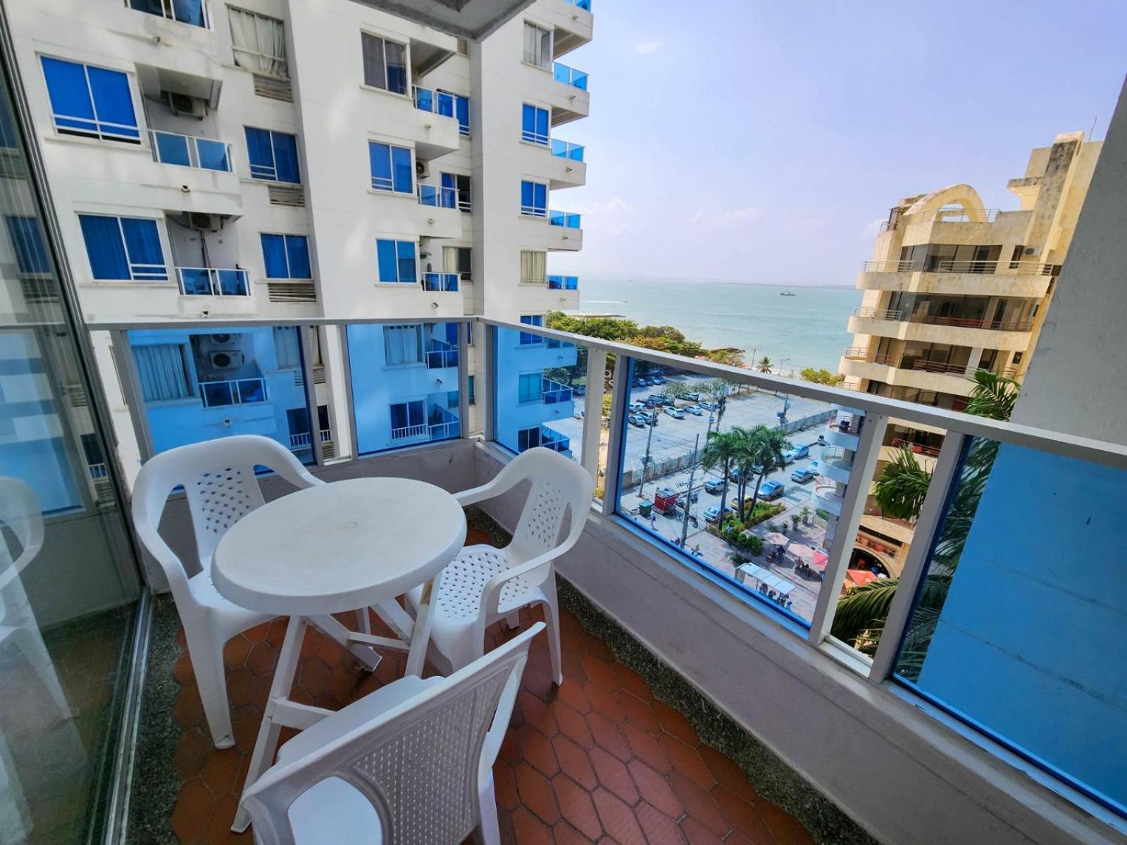 Apto Vista Al Mar Piso 7 Apartamento *
